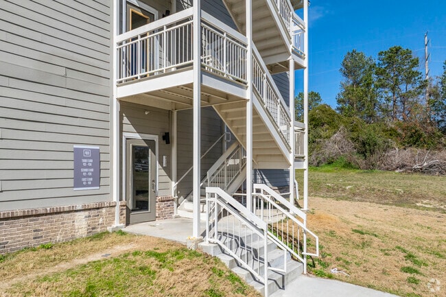 The Crossing Apartments