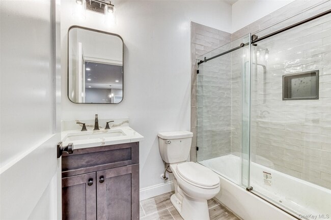 Photo - 78 Roslyn Rd Unit 201