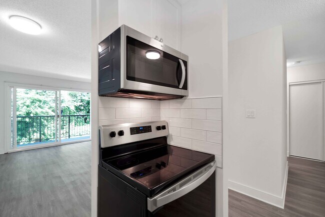 Photo - Gorge Shores Apartments