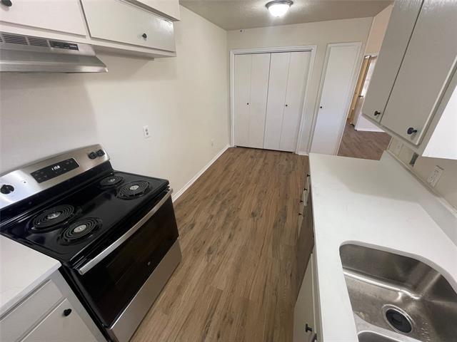 Photo - 3149 Tudor Ln