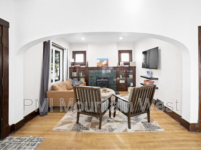 Photo - 647 Bryan Ave