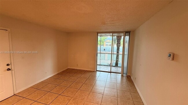 Photo - 4055 W McNab Rd Unidad H201