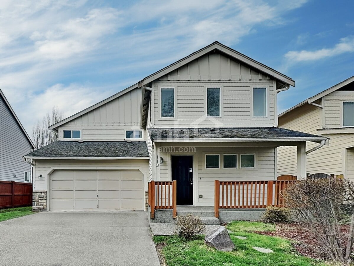 Photo - 113 Eastgate Ave N