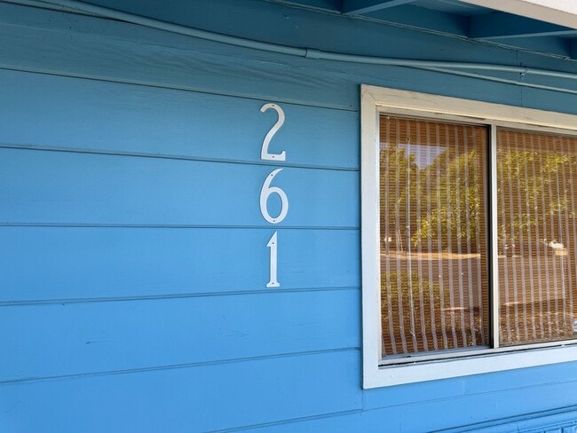 Photo - Pleasant Living in Pleasant Hill