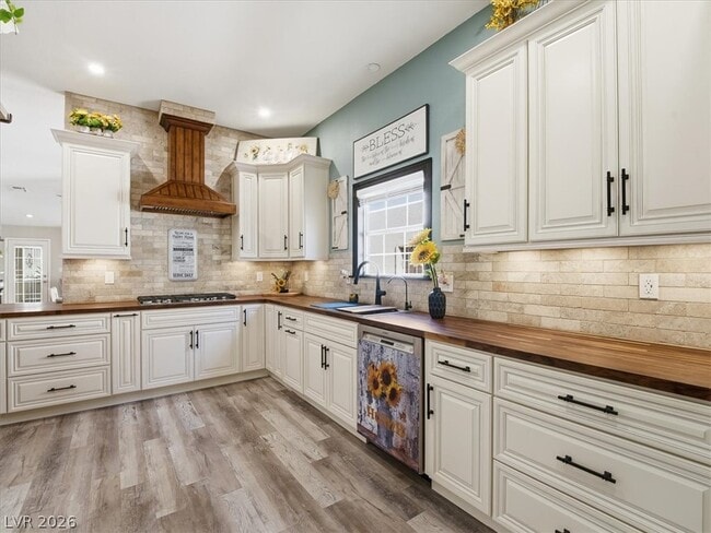 Building Photo - 4904 Winterset Dr