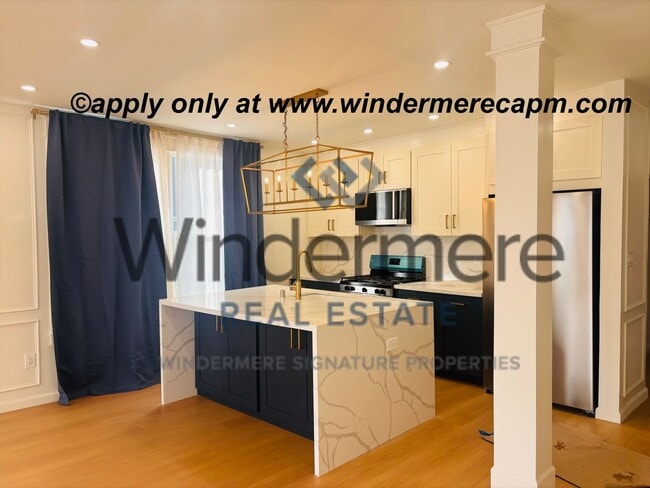 Photo - Beautifully Remodeled 2 Bed/2 Bath Duplex- in desirable location Downtown Sacramento!!