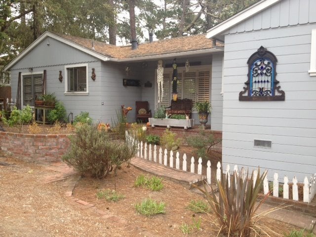 Building Photo - Beautiful Home in Carmel