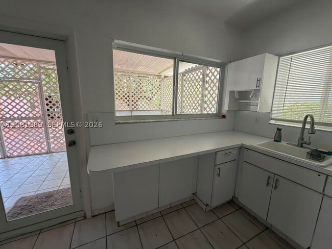 Photo - 3500 NW 16th St