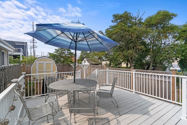 Photo - 259 Sheridan Ave