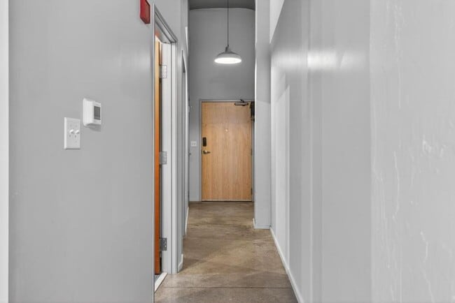 Photo - 1136 Washington Ave