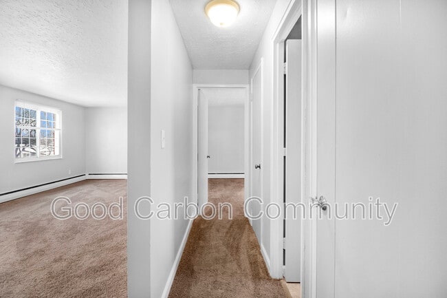 Building Photo - 309 Beattie Ave Unit 2