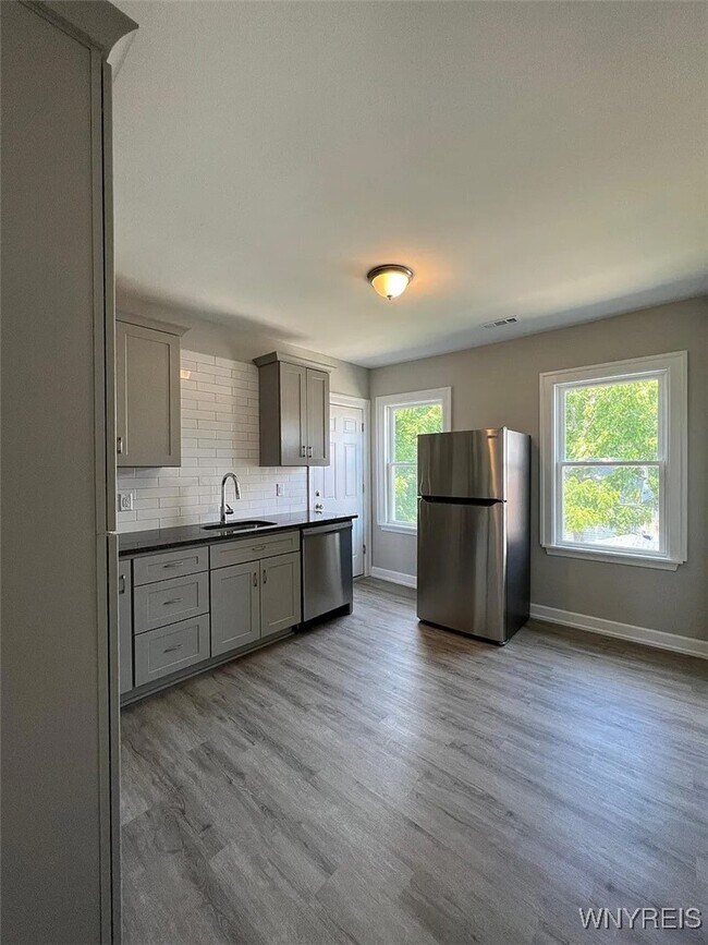 Photo - 355 Plymouth Ave