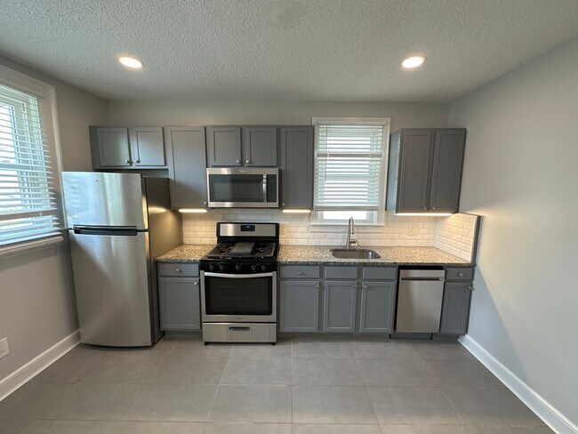 Photo - 2409 Glenmawr Ave Unit 2409