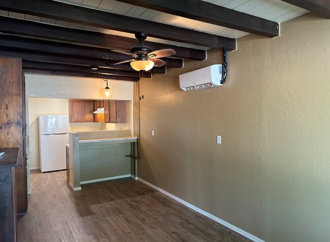 Photo - 1651 N Magnolia Ave