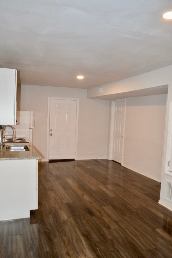416 Collingsworth Unidad 2