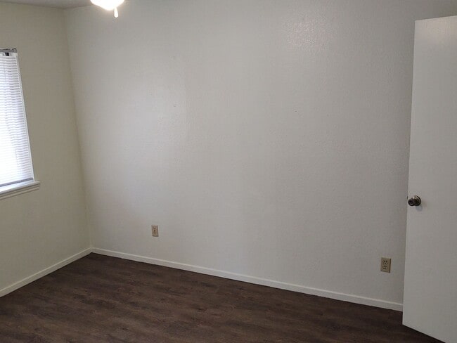 Photo - 1105 Dartmouth Ave Unidad B