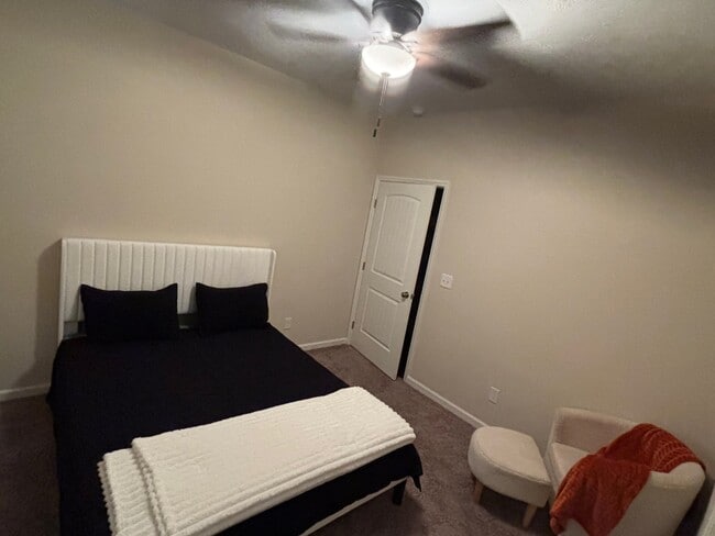 Photo - 233 Willowton Ln