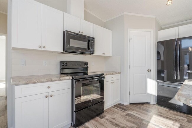 Photo - 46 Prairie Oak Dr