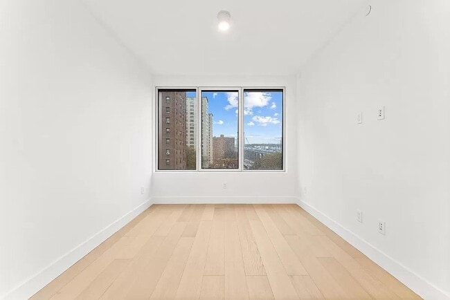 383 Grand St Unit 7k