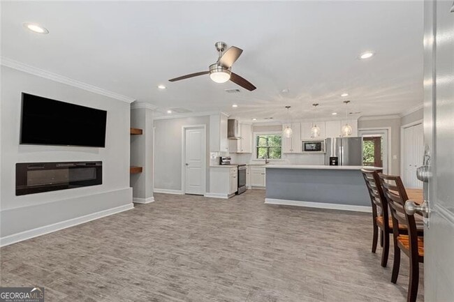 Photo - 1605 Carter Rd