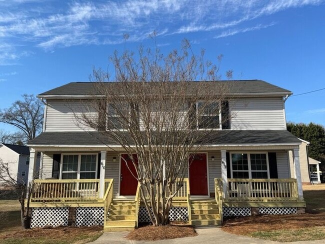 Building Photo - Spacious Two Bedroom Townhome In Kannapolis
