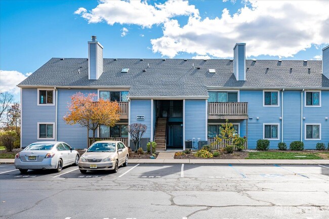 Building Photo - 807 Aspen Dr