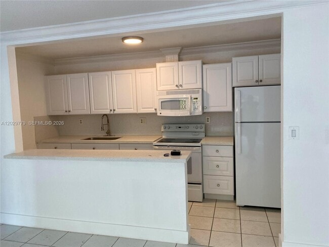 Building Photo - 4670 NW 79th Ave Unit 1H