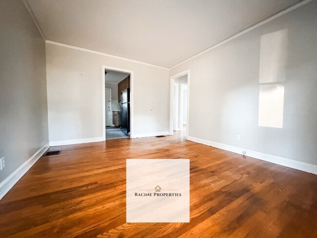 Photo - 7 Bristol Dr Unit 7A