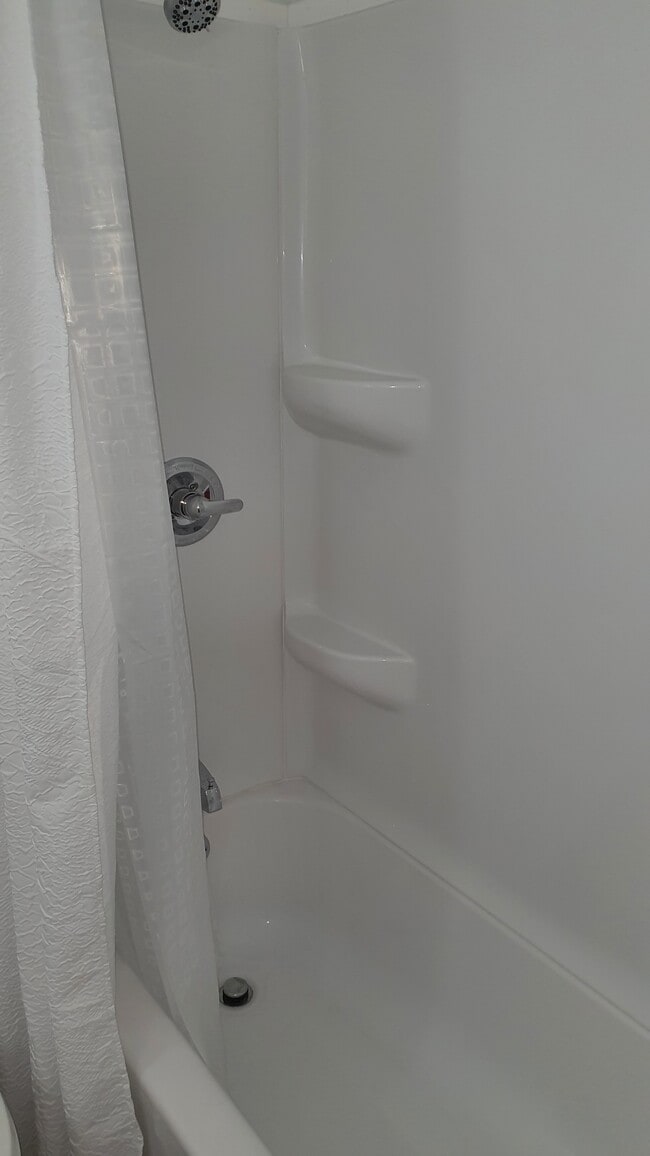 Bathroom for room 2