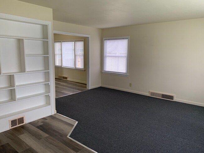 Photo - 705 E Rudisill Blvd Unit 705 E Rudisill Blvd