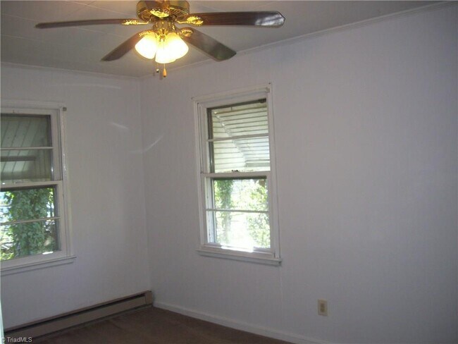 Photo - 3 Beds/1 Bath - COMING SOON!