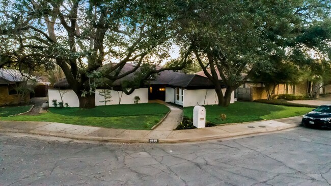 Photo - 8810 Vista Oaks Cir
