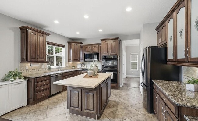 Photo - 2212 Ridgetrail Dr