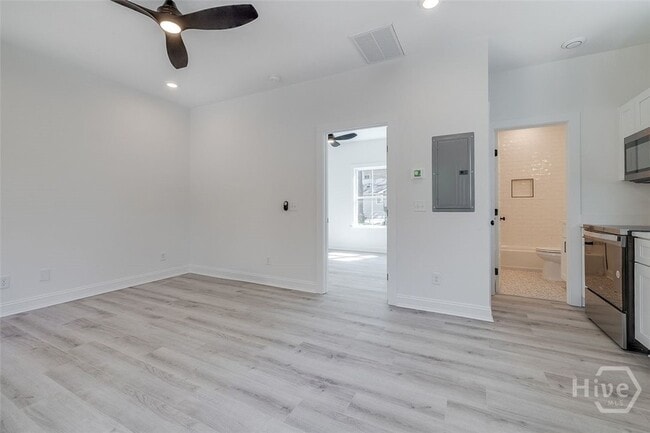 Photo - 1619 Le Grand St