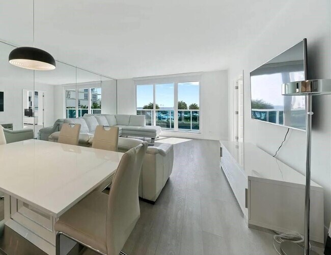 Photo - 2301 Collins Ave Unit 338