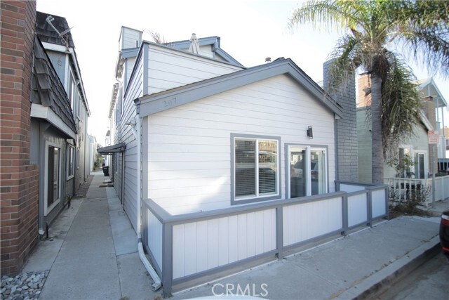 Photo - 207 Lugonia St Townhome