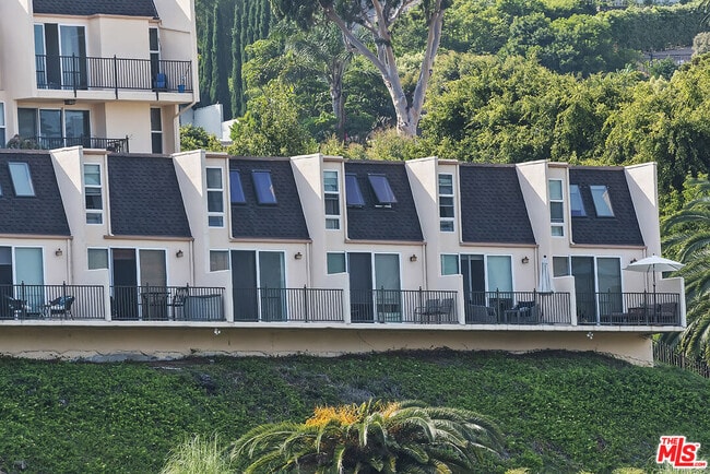 Photo - 23901 Civic Center Way Unit 122