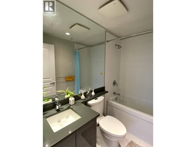 Photo - 9388 Tomicki Ave Unité 323