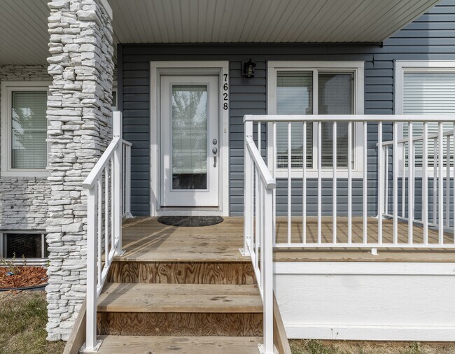 Photo - 7628 Mapleford Blvd