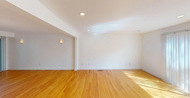 Photo - 22-24-24 Broadlawn Park Unit 22