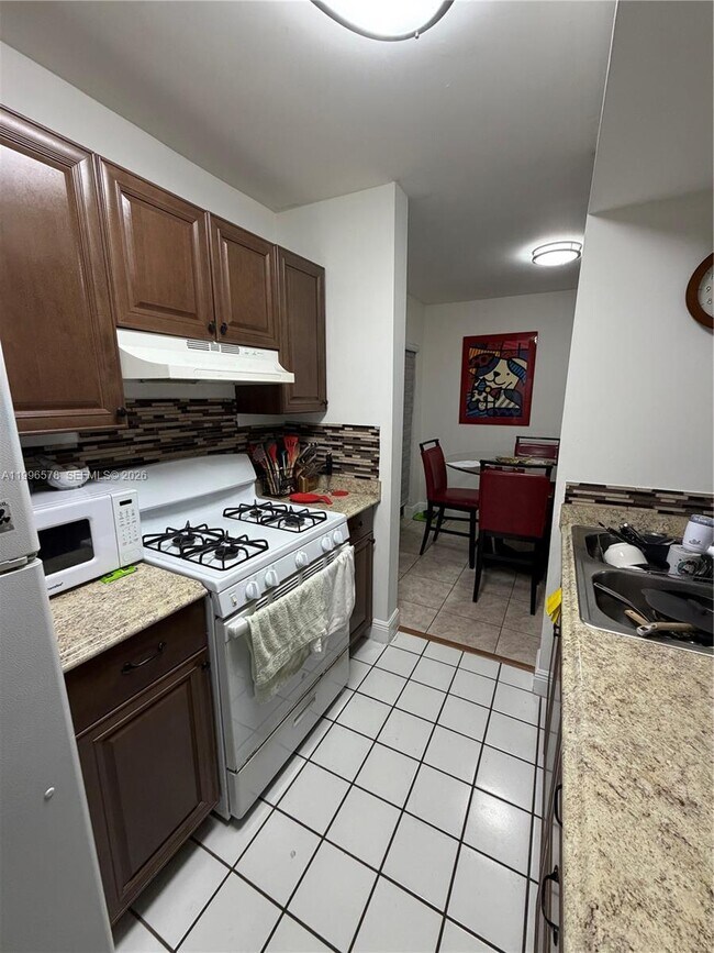 Photo - 15325 SW 106th Terrace Unidad 616