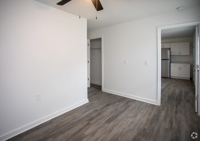 1BR,1BA-660SF
