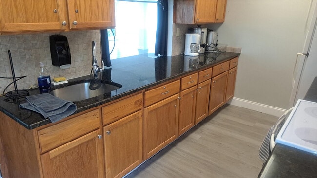 Building Photo - 925 S K St Unit 4