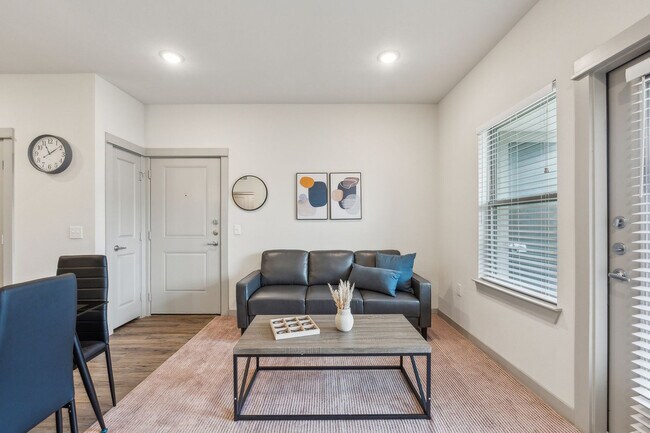 Photo - 2051 Mayfield Pkwy Unit SI FL3-ID1612608P