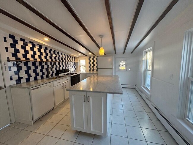 Photo - 712 Hope St Unit 2