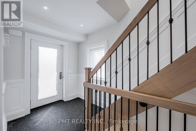 Photo - 50 Thursfield Crescent