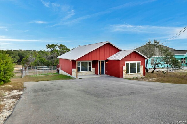 Photo - 2720 Golf Dr