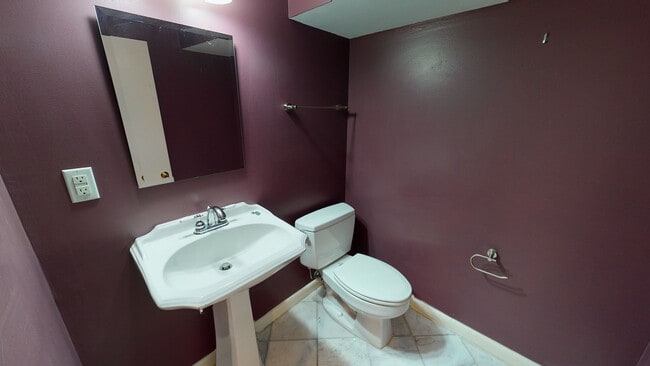 Photo - 707 Dorsey Way