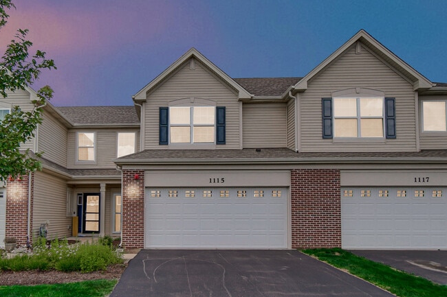 Photo - 1115 Goldfinch Ave