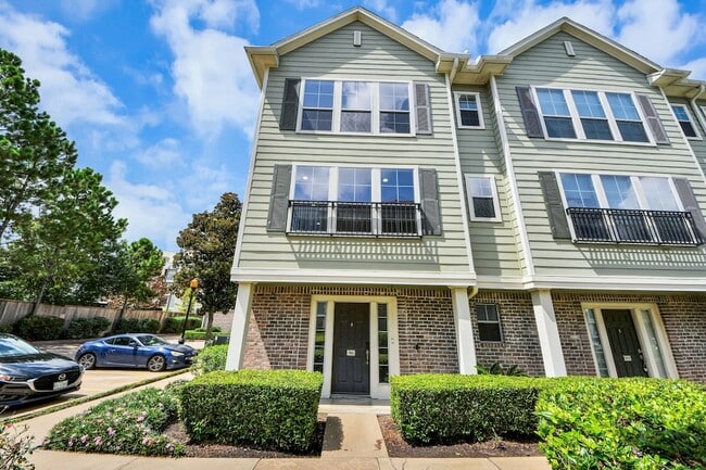 Building Photo - 3001 Murworth Dr Unit 904